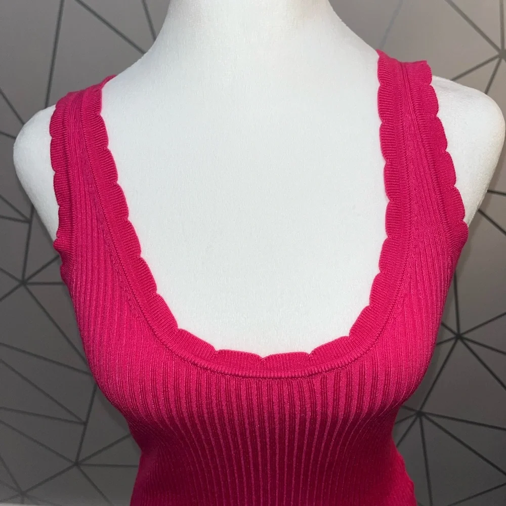 Pink Ribbed Tank Top - Picture 3 of 5